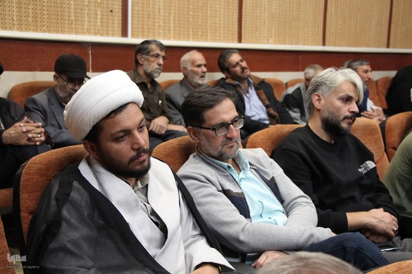 نشست تبیینی هیئت تراز ظهور در ملایر