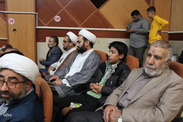 نشست تبیینی هیئت تراز ظهور در ملایر