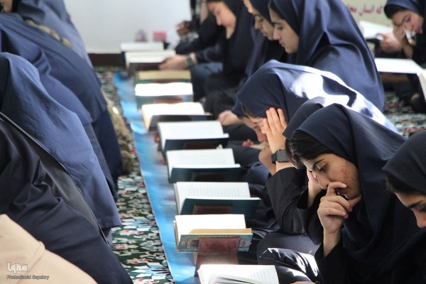 کرسی تلاوت قرآن در ملایر