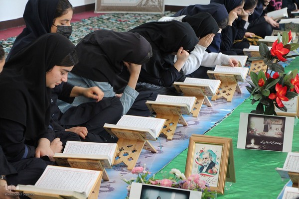 کرسی تلاوت قرآن در ملایر