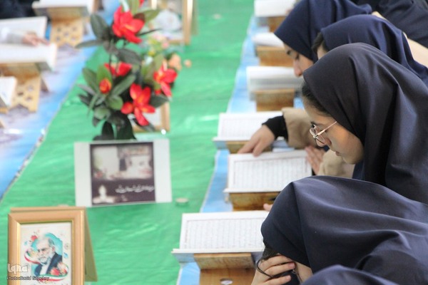 کرسی تلاوت قرآن در ملایر