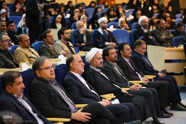 هفدهمین دوره مسابقات کشوری قرآن کریم مدهامتان در همدان‎