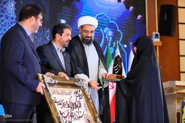 هفدهمین دوره مسابقات کشوری قرآن کریم مدهامتان در همدان‎