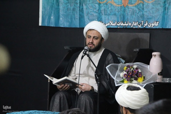 محفل انس با قرآن و گرامیداشت شهید سلطانی‌فرد در ملایر