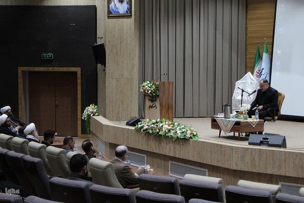 محفل انس با قرآن در دانشگاه ملی ملایر