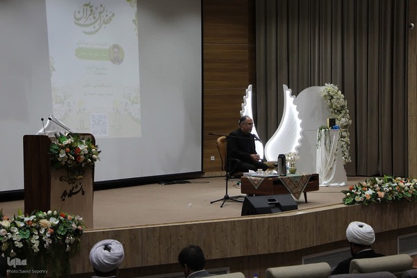 محفل انس با قرآن در دانشگاه ملی ملایر