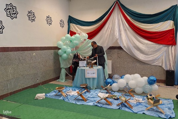 اجلاس نماز در ملایر