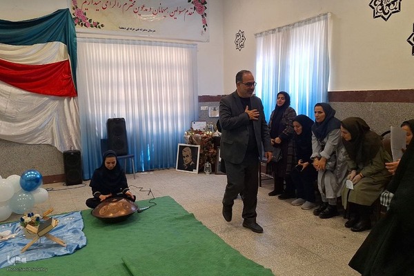 اجلاس نماز در ملایر