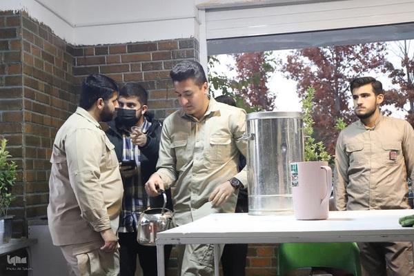 ایستگاه صلواتی کمیته خادمین الشهداء ملایر‌‌‎