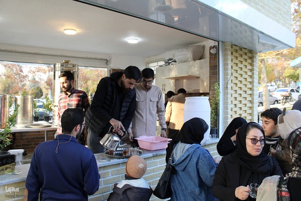 ایستگاه صلواتی کمیته خادمین الشهدای ملایر