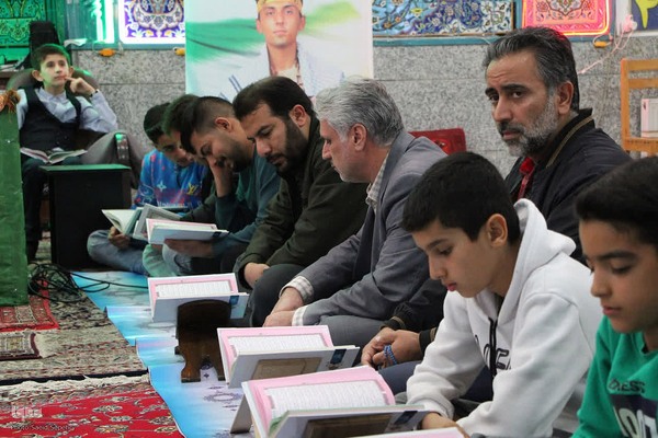 محفل انس با قرآن در ملایر