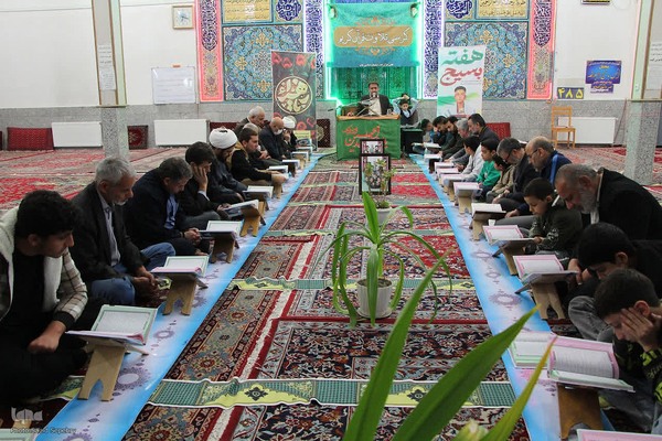 محفل انس با قرآن در ملایر