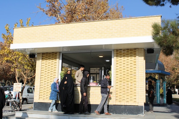 مراسم عزاداری و ایستگاه صلواتی خادمین الشهداءملایر‎