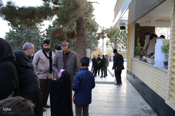 مراسم عزاداری و ایستگاه صلواتی خادمین الشهداءملایر‎