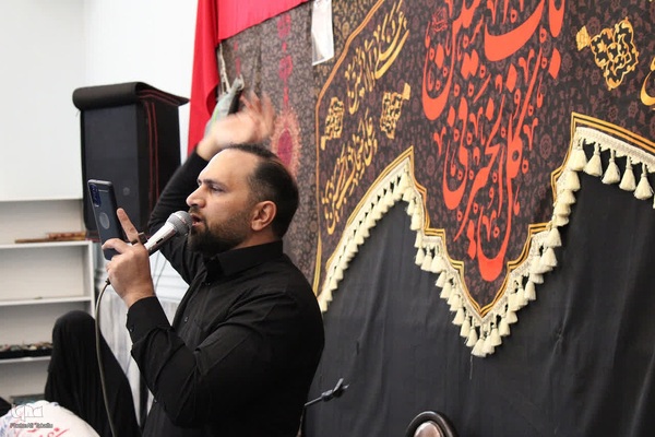 مراسم عزاداری و ایستگاه صلواتی خادمین الشهداءملایر‎