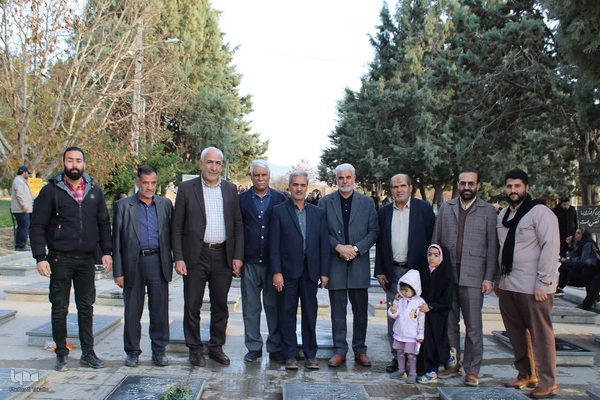 مراسم عزاداری و ایستگاه صلواتی خادمین الشهداءملایر‎