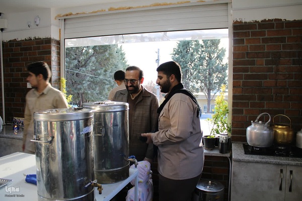 مراسم عزاداری و ایستگاه صلواتی خادمین الشهداءملایر‎