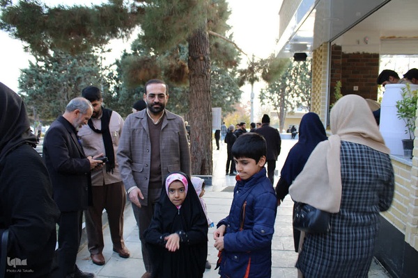 مراسم عزاداری و ایستگاه صلواتی خادمین الشهداءملایر‎