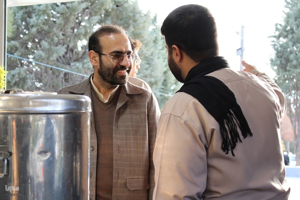 مراسم عزاداری و ایستگاه صلواتی خادمین الشهداءملایر‎