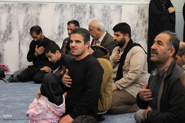 مراسم عزاداری و ایستگاه صلواتی خادمین الشهداءملایر‎