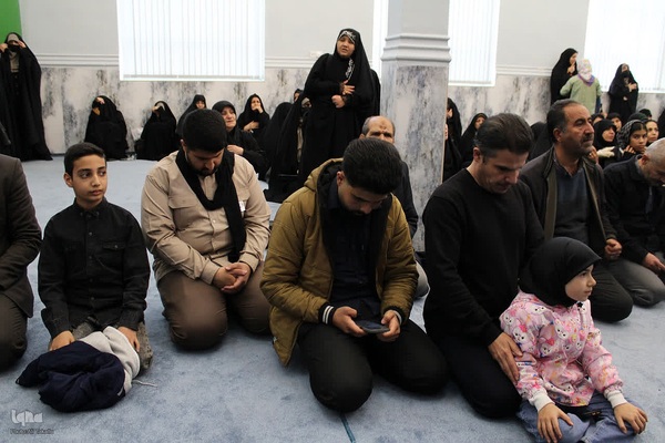 مراسم عزاداری و ایستگاه صلواتی خادمین الشهداءملایر‎