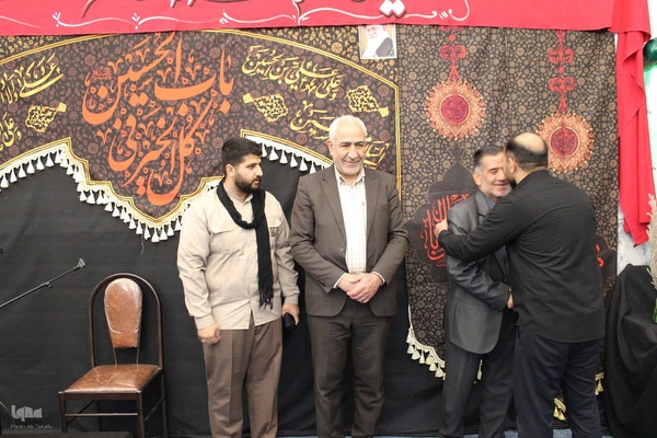 مراسم عزاداری و ایستگاه صلواتی خادمین الشهداءملایر‎