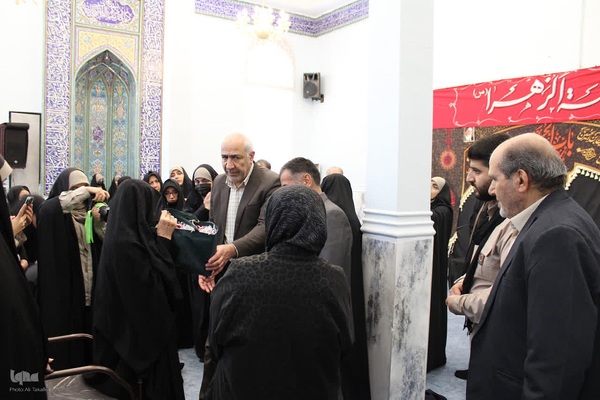 مراسم عزاداری و ایستگاه صلواتی خادمین الشهداءملایر‎