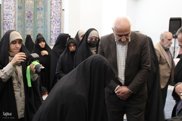 مراسم عزاداری و ایستگاه صلواتی خادمین الشهداءملایر‎