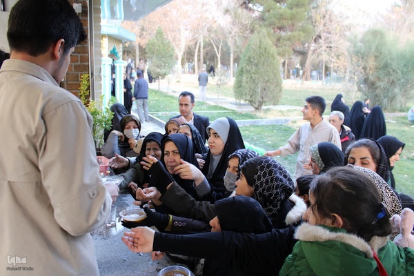 مراسم عزاداری و ایستگاه صلواتی خادمین الشهداءملایر‎