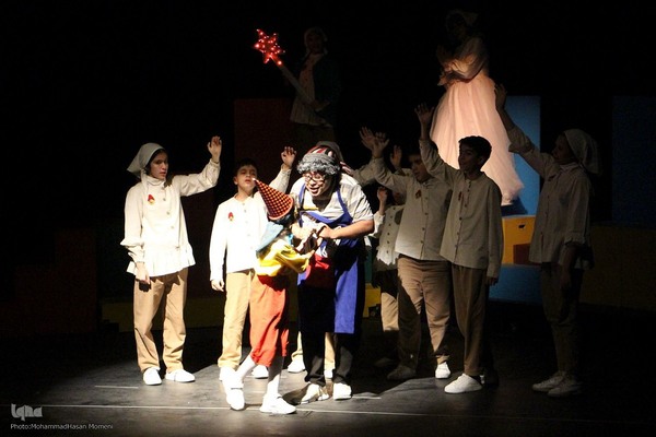 اجرای نمایش « پینوکیو » در جشنواره بین‌المللی تئاتر کودک و نوجوان همدان‎