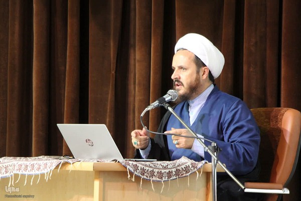 نشست تخصصی طلبه و هوش مصنوعی در ملایر