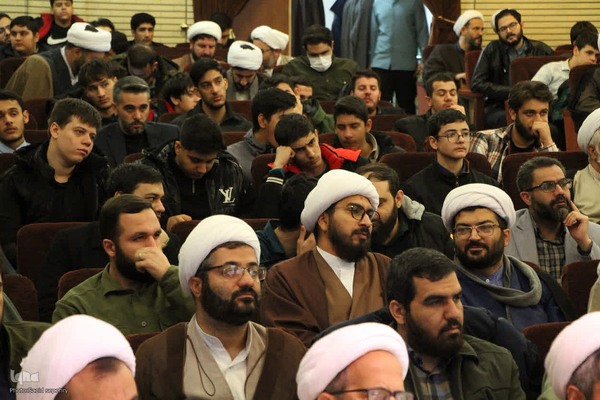 نشست تخصصی طلبه و هوش مصنوعی در ملایر