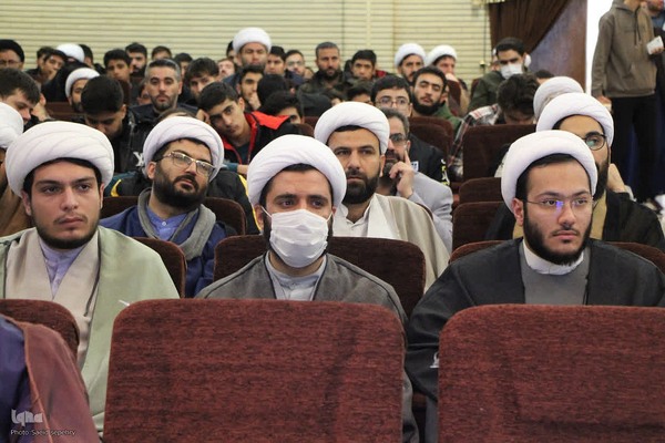 نشست تخصصی طلبه و هوش مصنوعی در ملایر