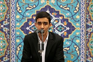 Lecture du Coran par Mahdi Ebrati à la mosquée du Prophète (psl)