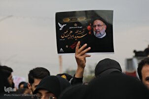 Les funérailles du président martyr à Qom