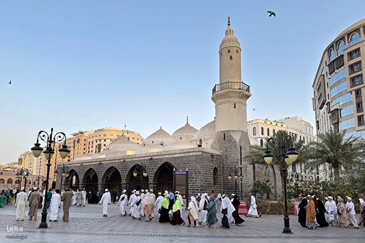 Al-Ghamama; Masallacin Gajimare Da Ruwa