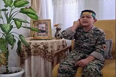 Lantunan Surah Fussilat Ayat 30 oleh Seorang Qari Remaja
