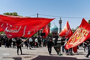 Ang mga Iraniano ay Nagluluksa sa Pagkamartir ni Imam Hussein sa Ashura