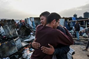 Galerya ng Larawan: Dose-dosenang Lumikas ang Napatay sa Himpapawid na Pagsalakay ng Israel sa Rafah