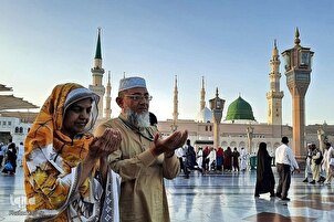 مکې مکرمې ته له تلو مخکې  د مدینې بهرنی حاجیان