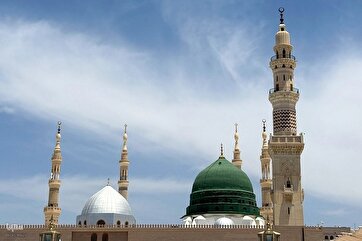 Fotos: Peregrinos Visitam a Mesquita do Profeta Antes do Hajj de 2025