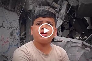 Gazze yıkıntıları arasında Filistinli çocuğun güzel Kur’an tilaveti | video