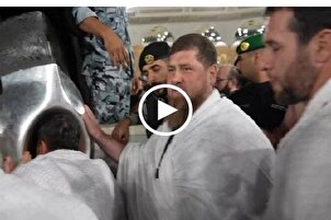 Çeçenistan Cumhurbaşkanı Umre menasikini yerine getirdi video