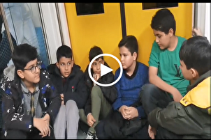 İran metrosunda çocukların Kur’an-ı Kerim okuması | video