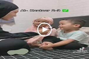 Malezyalı iki çocuğun Kur'an ezber çalışması | Video