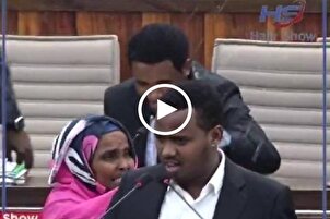 Somali parlamentosunda Kur’an okunurken tartışma çıktı
