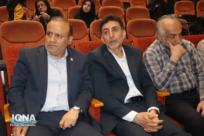 تجلیل فرماندار ویژه ملایر از خبرنگاران و عکاسان خبری