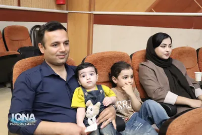 تجلیل فرماندار ویژه ملایر از خبرنگاران و عکاسان خبری